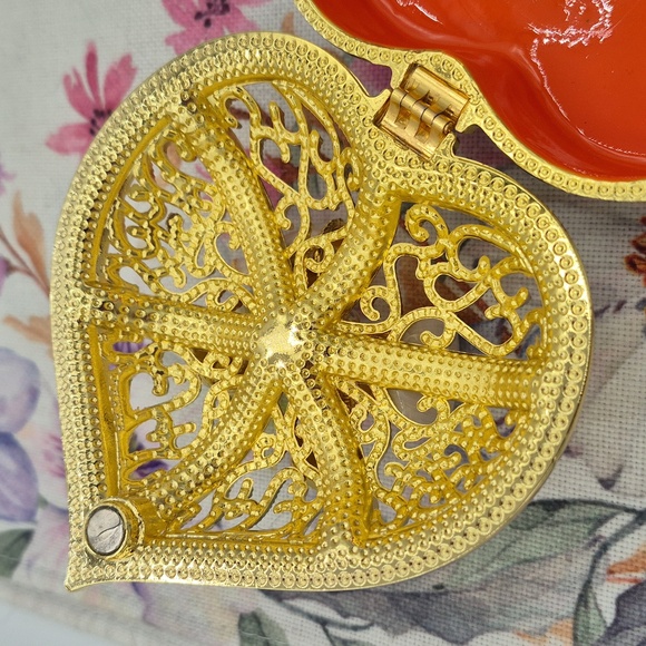 Elegant Gold and Purple Heart Jewelry Box or Trinket Box 🌸 GIFT IDEA 🌸 - Picture 8 of 12